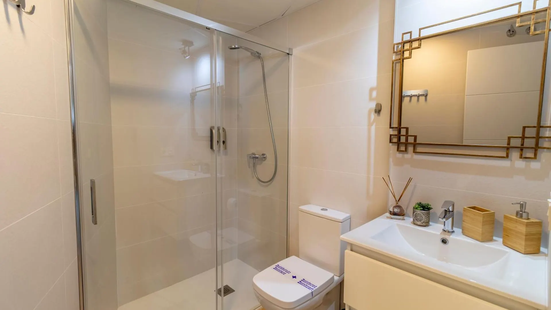 Rentitspain Apartamento Serena Terraza Con Vista A Golf Motril