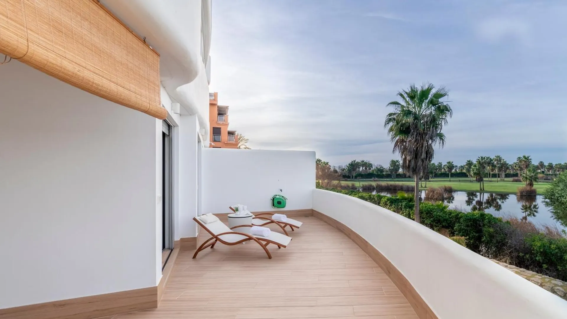 Rentitspain Apartamento Serena Terraza Con Vista A Golf Motril
